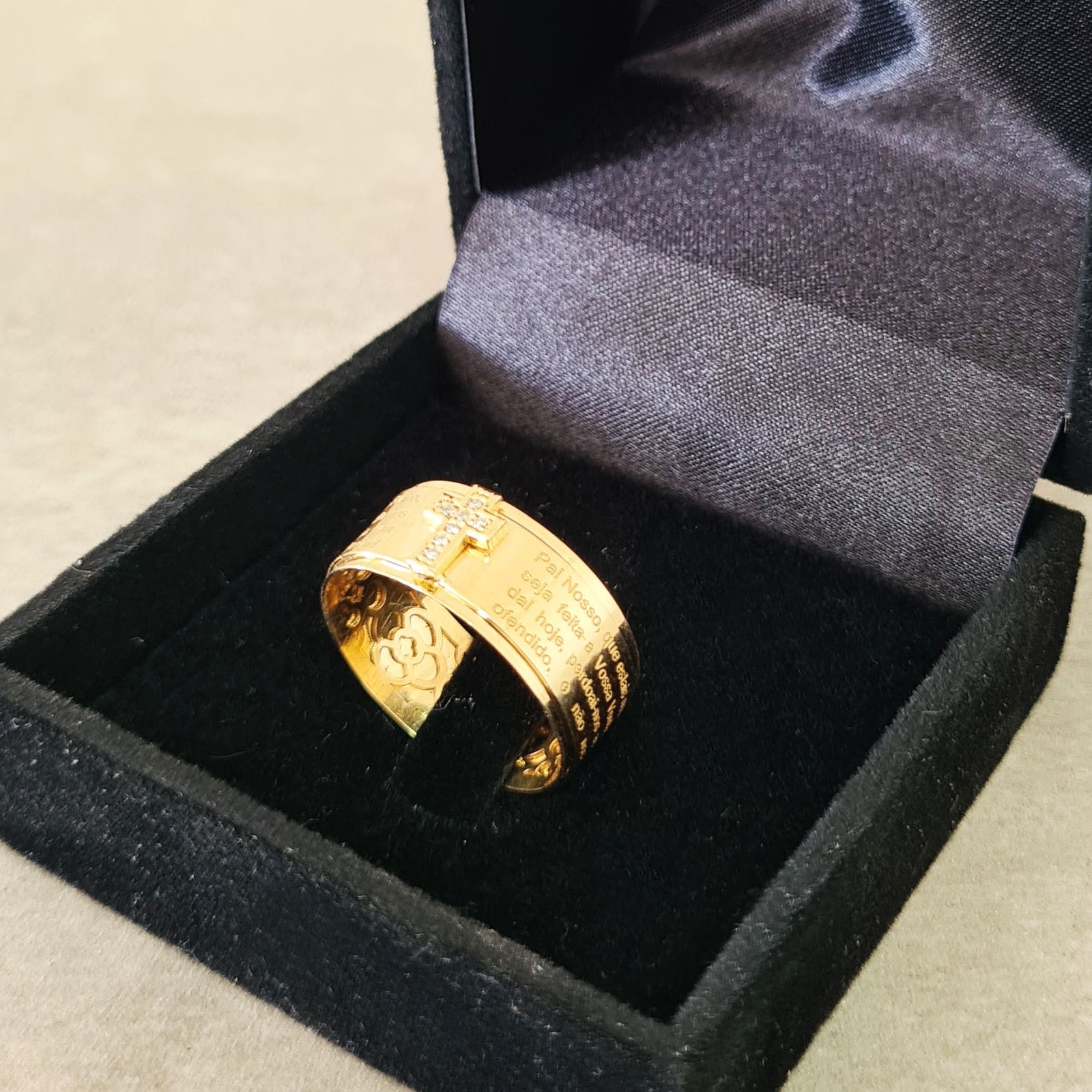 ANEL OURO 18K PAI NOSSO DIAMANTES - Imagem 7